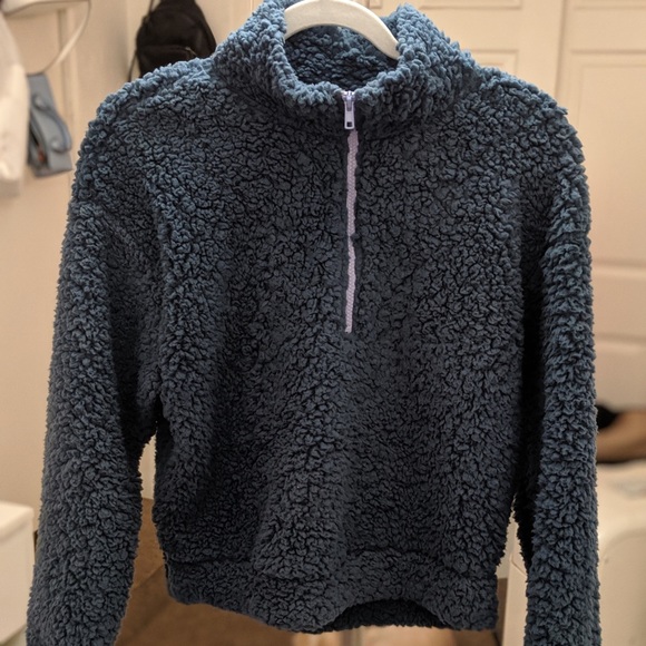 Wild Fable Women’s Turtleneck Sweater - Picture 2 of 2